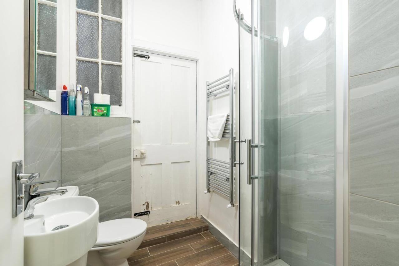 Chic & Cozy: South Kensington Studio London Exterior photo